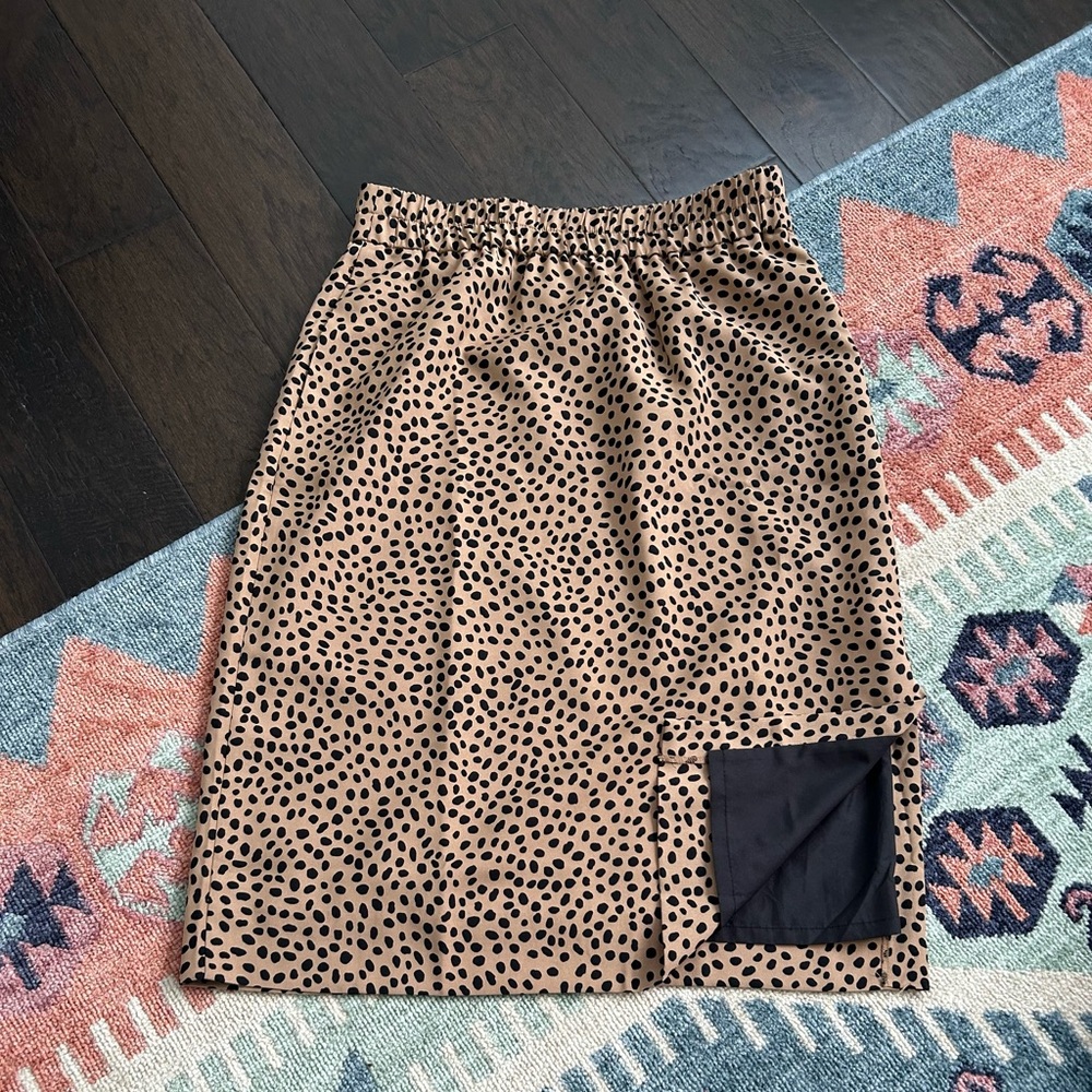 J.CREW women’s midi skirt tan with black cheetah spots pattern & slit